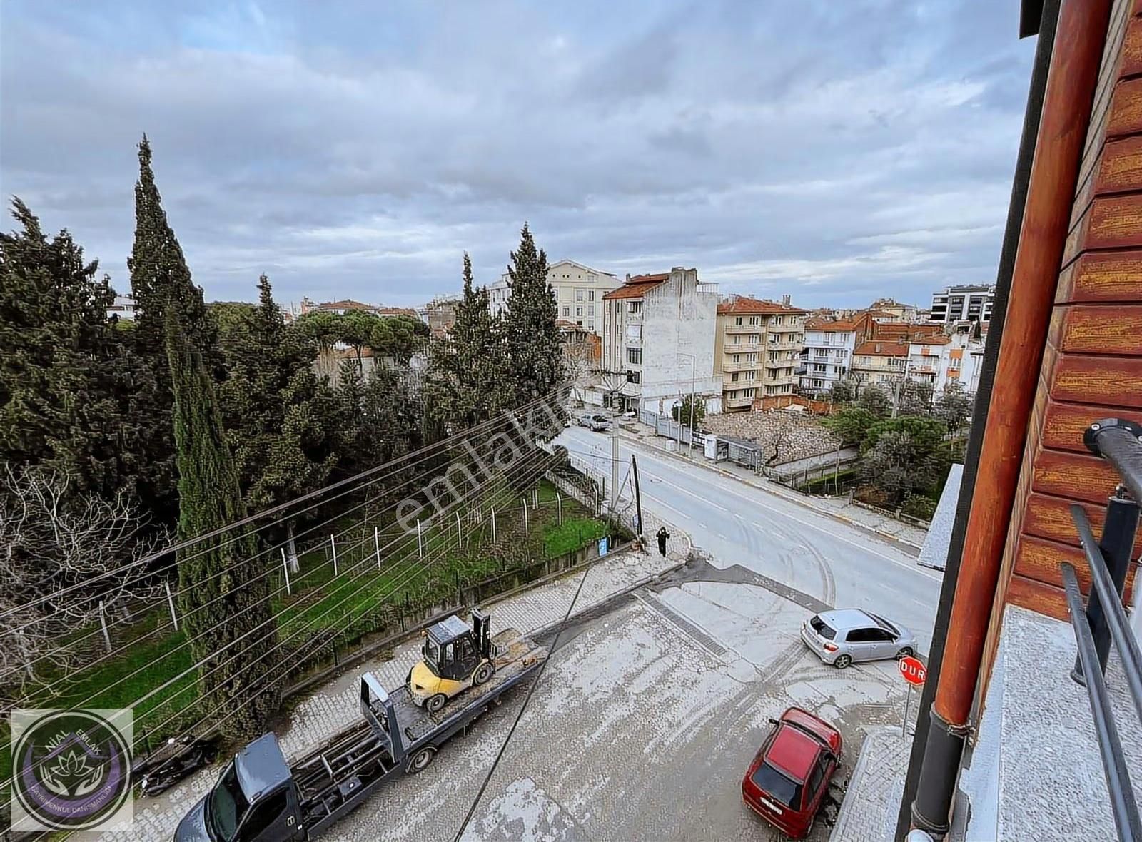 Balıkesir Soma Caddesi Üzeri Sıfır Eşyalı 1+1 Kiralık Daire - Görsel 8