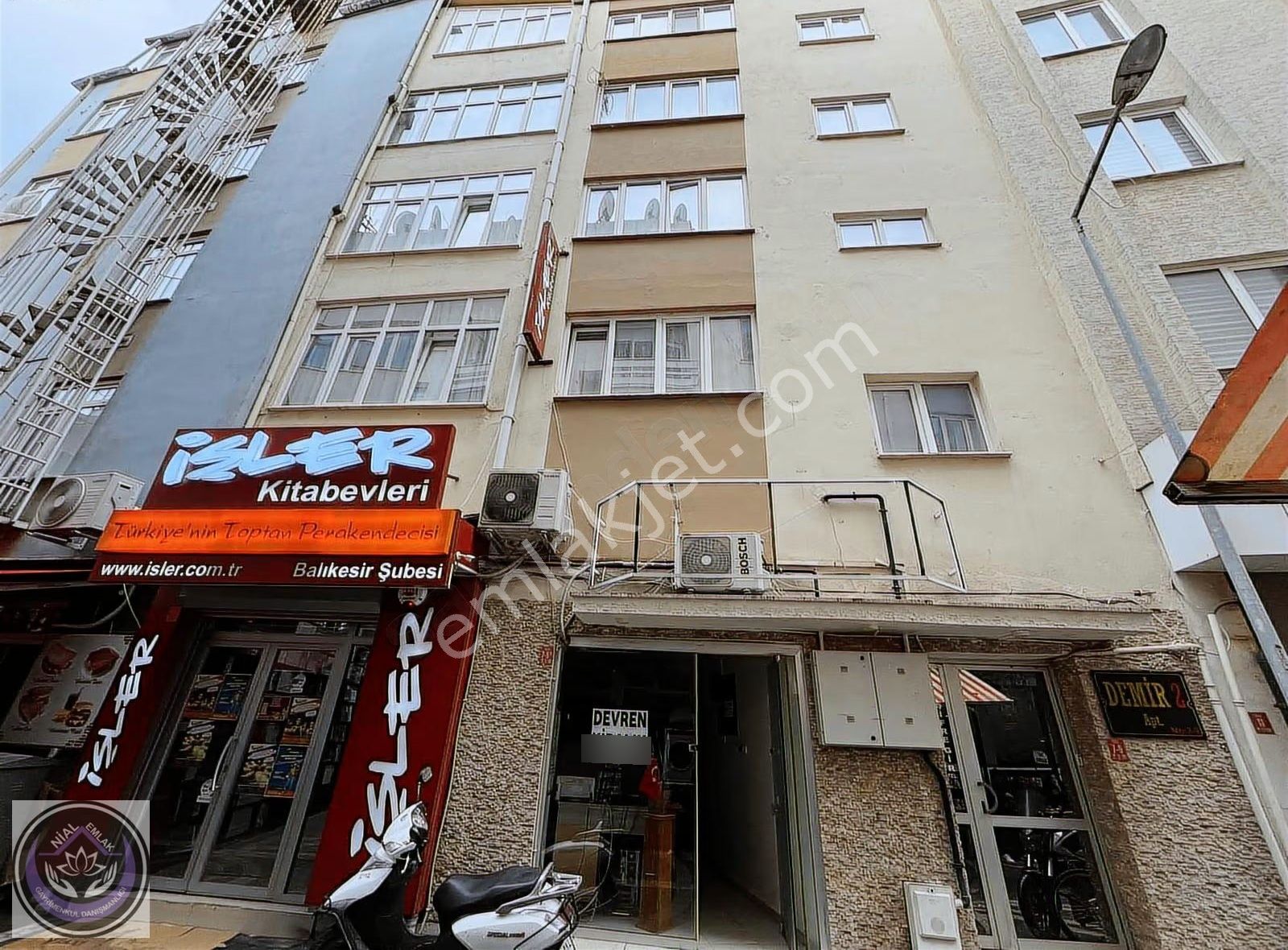 Balıkesir Çarşı Merkezde Kiralık Komple Bina - Görsel 2