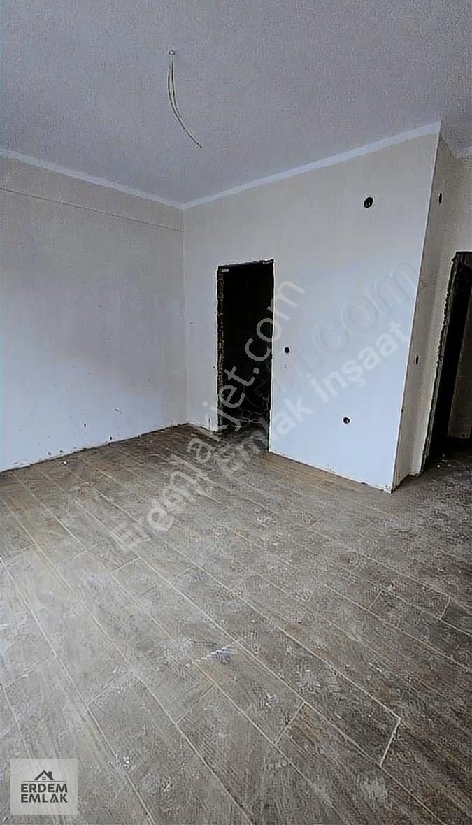 Büyükdere Mahallesinde Satılık 3+1 Daire - Görsel 13