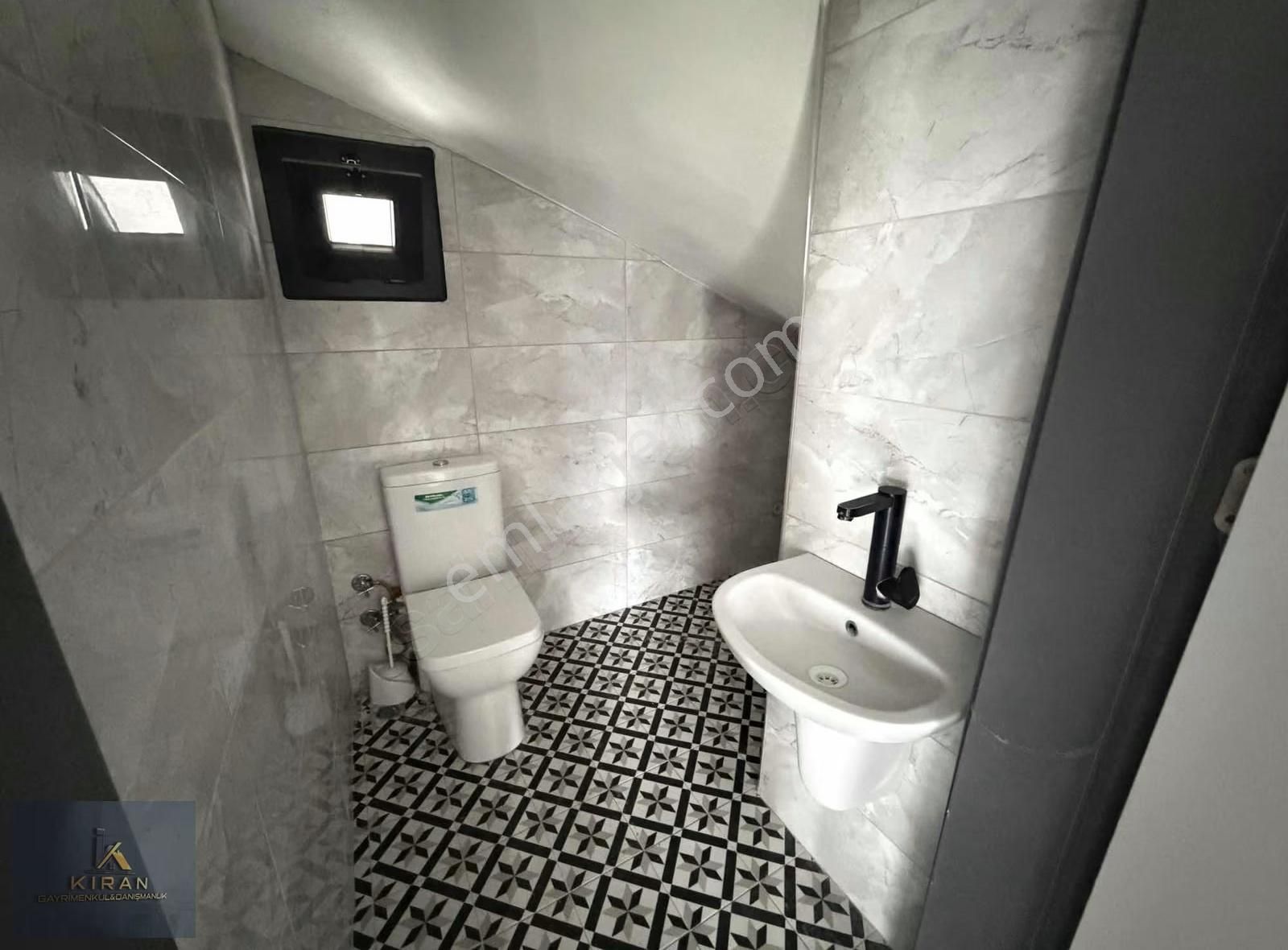 Yenişakran Mah. Satılık 2+1 Geniş Bahçeli Denize Yakın Villa - Görsel 9