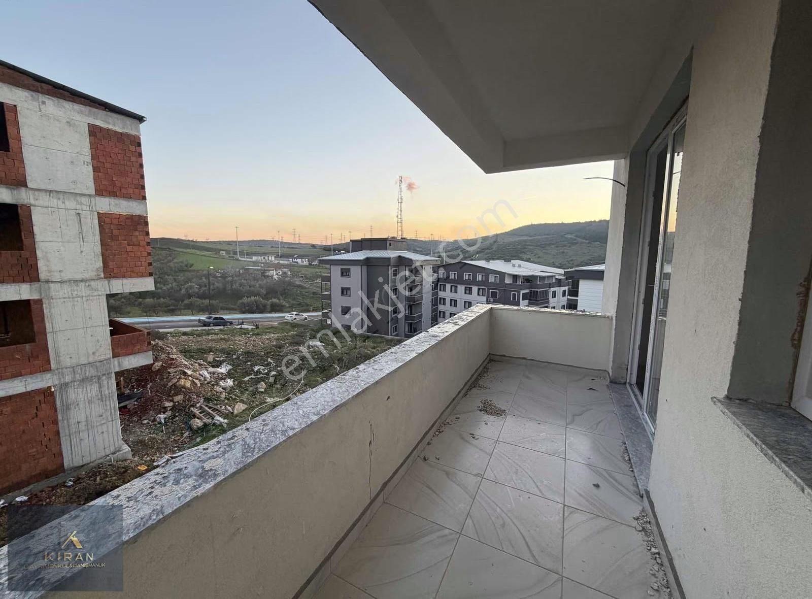 İzmir Aliağa Yeni Mahallede Satılık 2+1 Daire - Görsel 10