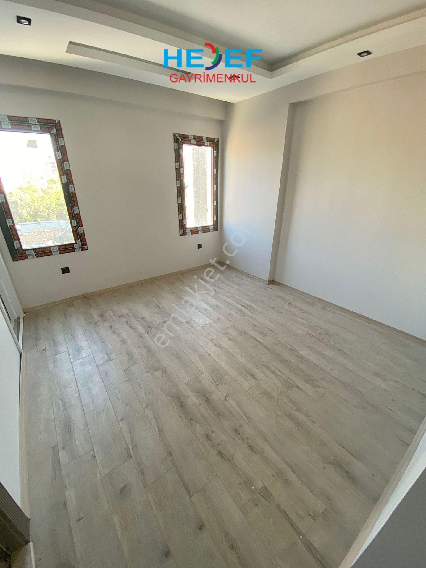 Hedef'ten Eski Mezitli'de Site İçerisinde Bağımsız Mutfaklı 2+1 - Görsel 17