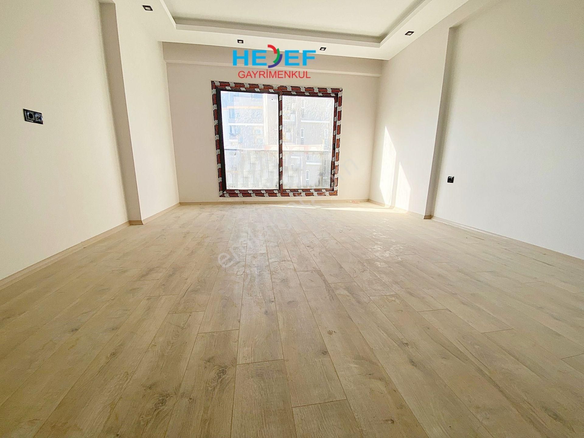 Hedef'ten Eski Mezitli'de Site İçerisinde Bağımsız Mutfaklı 2+1 - Görsel 7