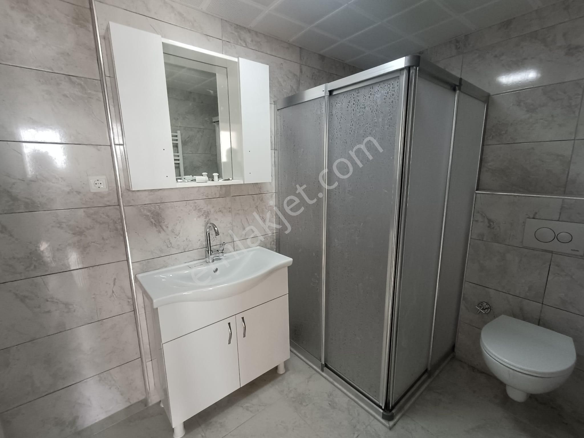 Güzelyalı Mah. T. Özala Yürüme Mesafesinde 3+1 Kapalı Mutfak+doğalgazlı+ankastreli+kiralık Daire - Görsel 23