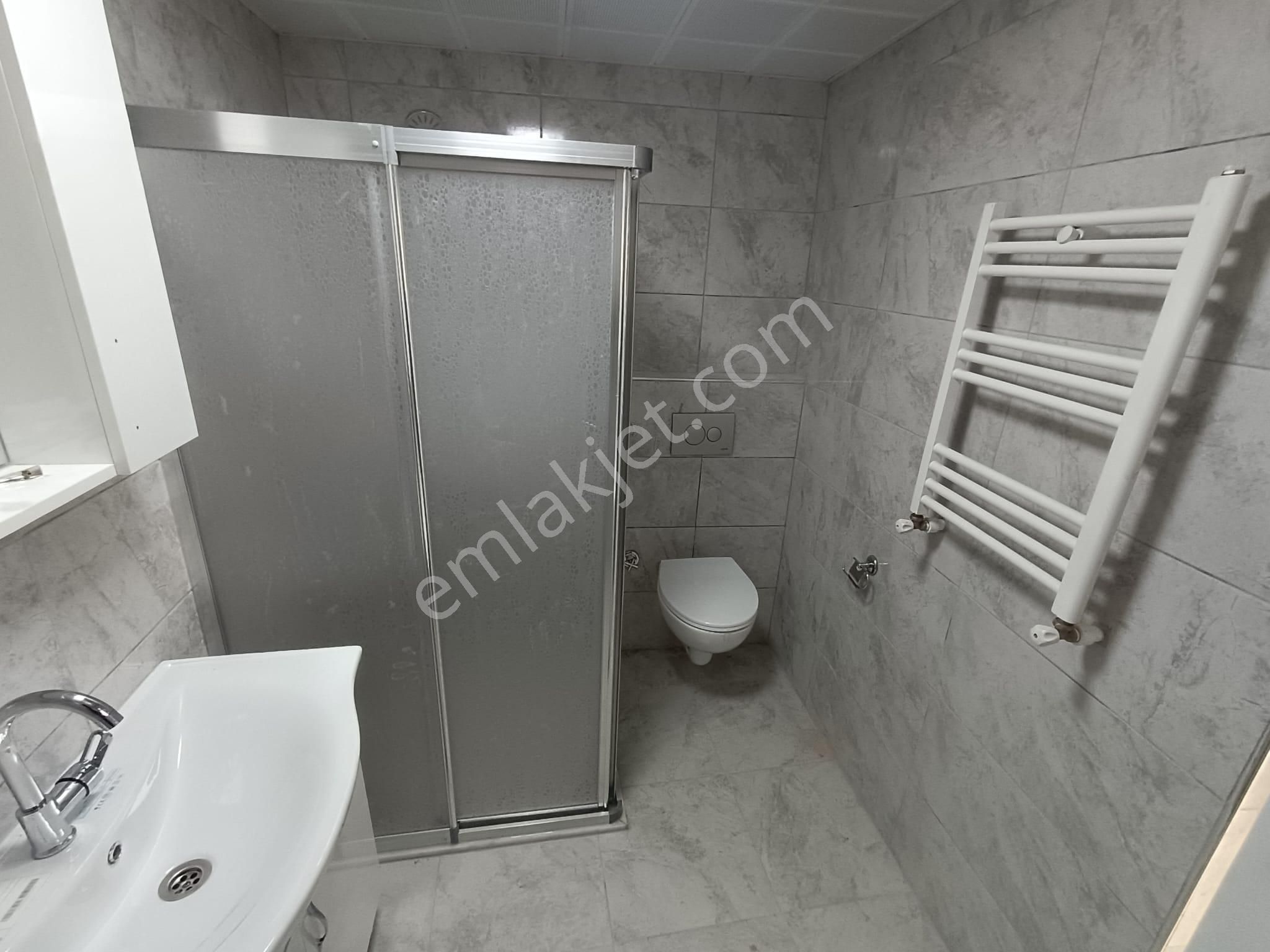 Güzelyalı Mah. T. Özala Yürüme Mesafesinde 3+1 Kapalı Mutfak+doğalgazlı+ankastreli+kiralık Daire - Görsel 24