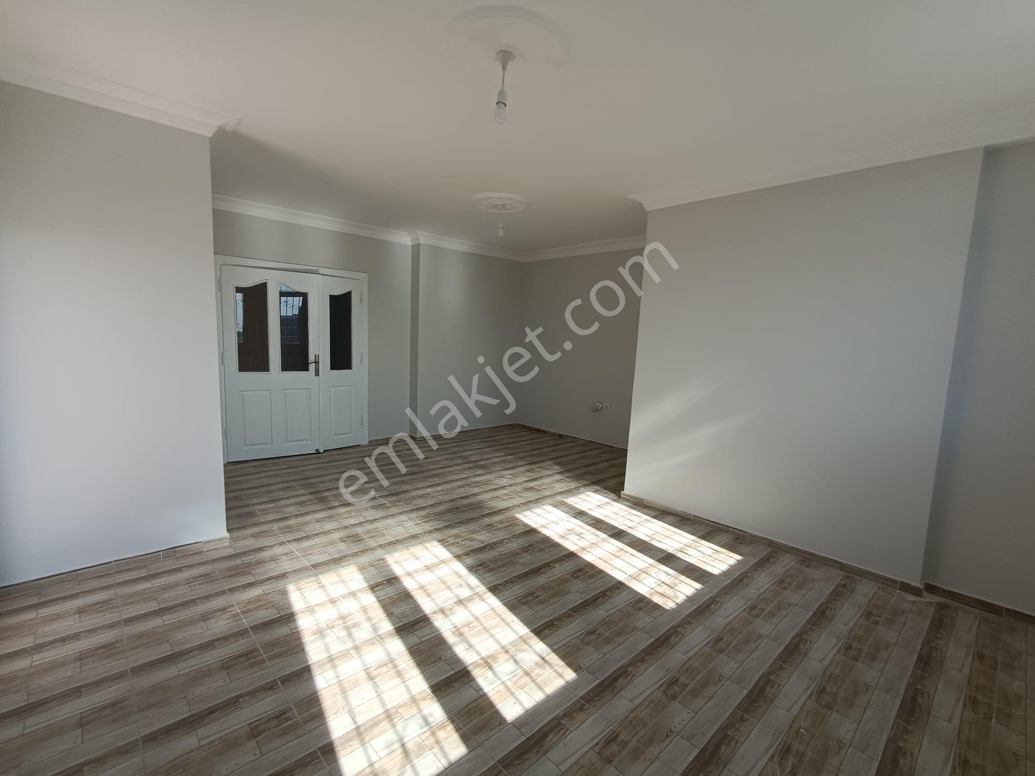 Güzelyalı Mah. T. Özala Yürüme Mesafesinde 3+1 Kapalı Mutfak+doğalgazlı+ankastreli+kiralık Daire - Görsel 9