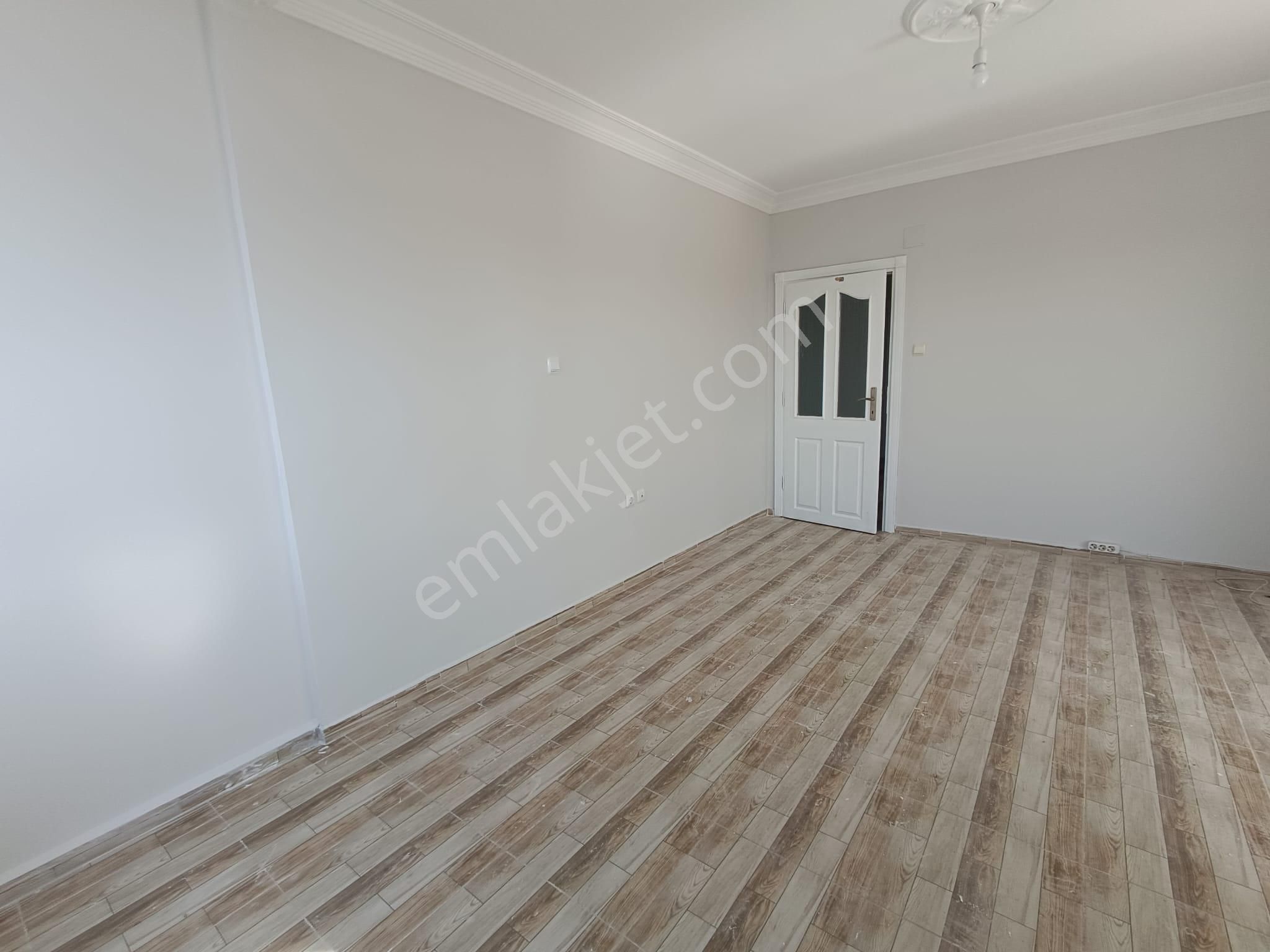 Güzelyalı Mah. T. Özala Yürüme Mesafesinde 3+1 Kapalı Mutfak+doğalgazlı+ankastreli+kiralık Daire - Görsel 13