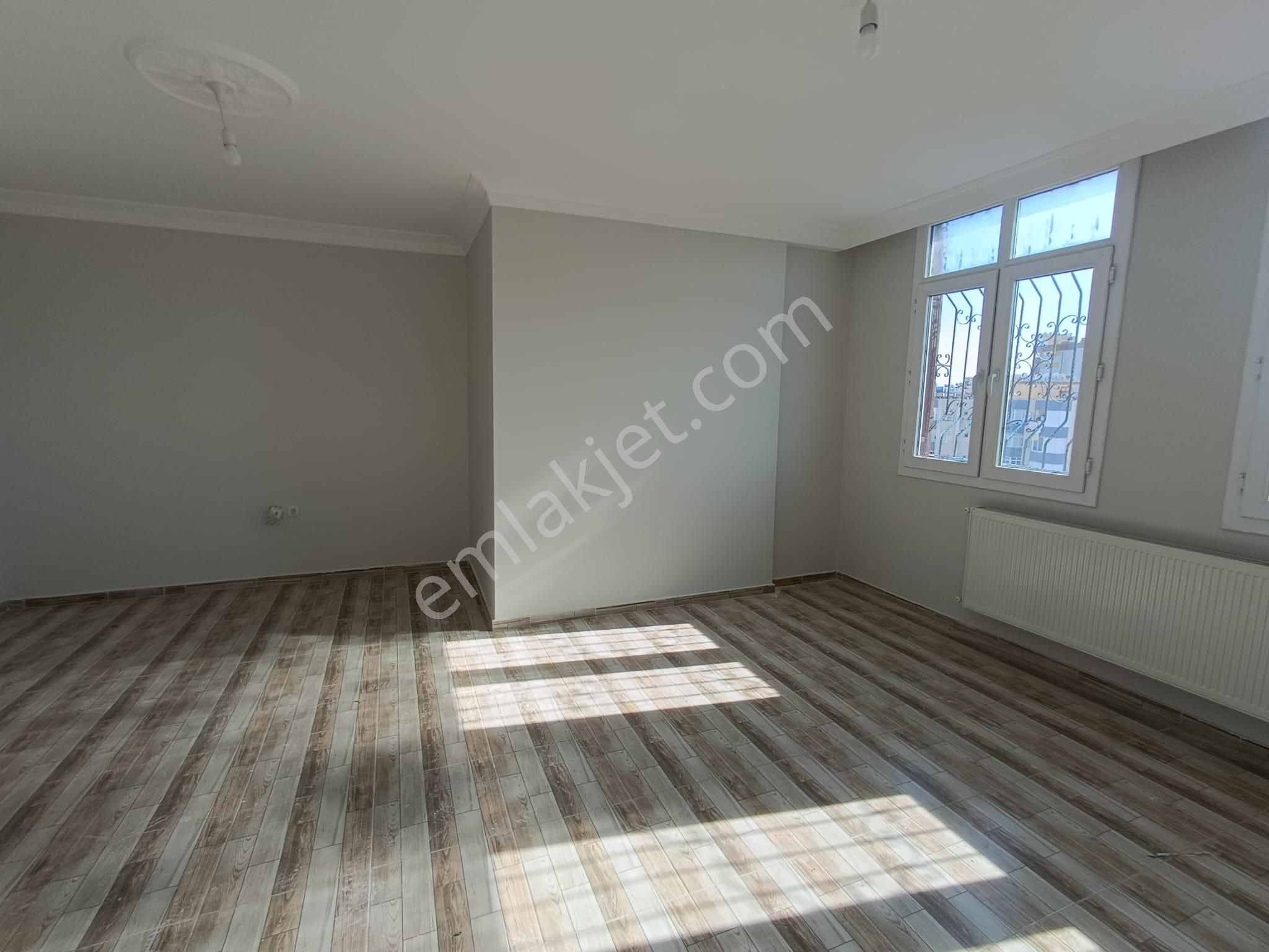Güzelyalı Mah. T. Özala Yürüme Mesafesinde 3+1 Kapalı Mutfak+doğalgazlı+ankastreli+kiralık Daire - Görsel 10