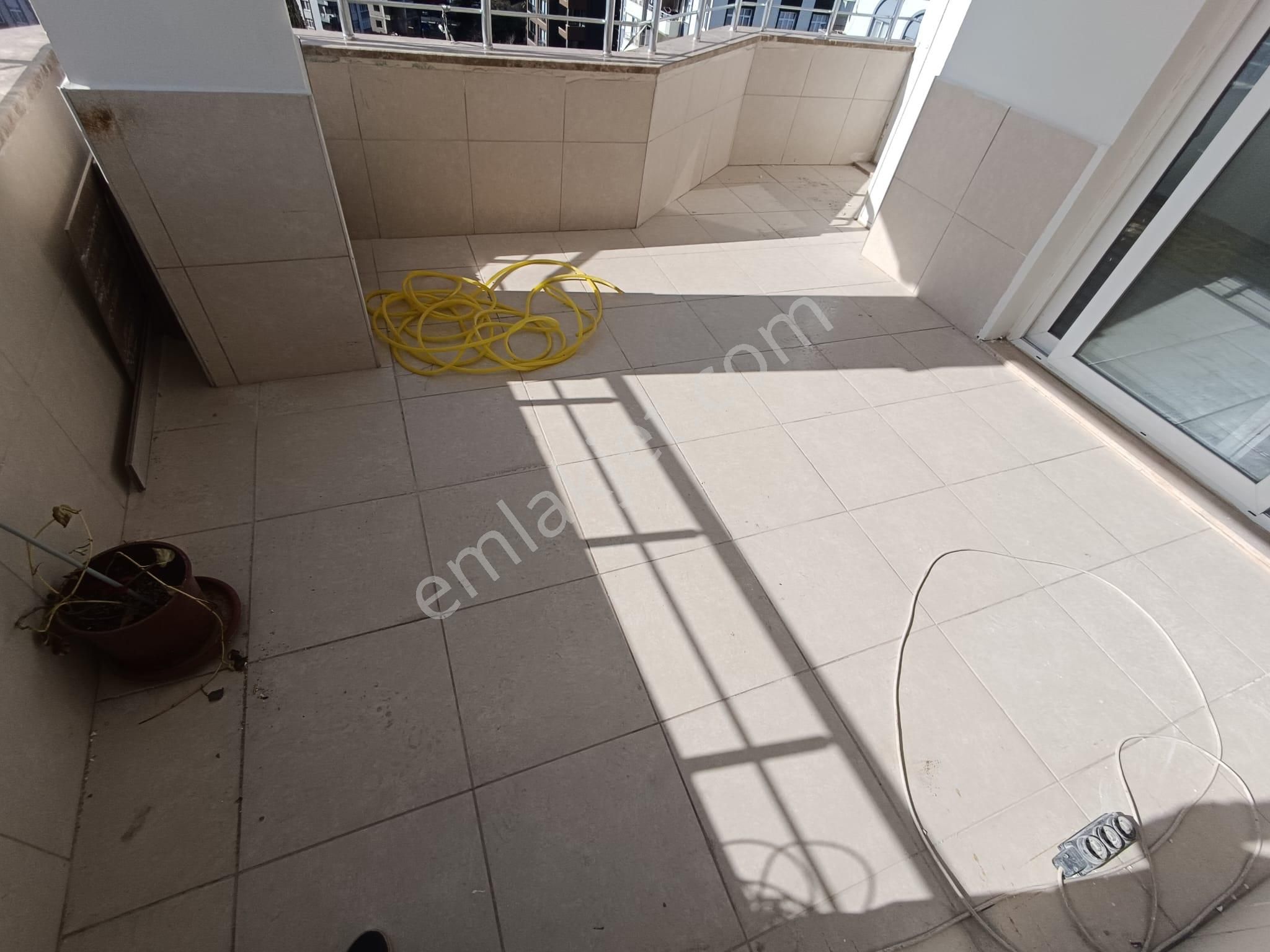 Güzelyalı Mah. T. Özala Yürüme Mesafesinde 3+1 Kapalı Mutfak+doğalgazlı+ankastreli+kiralık Daire - Görsel 27