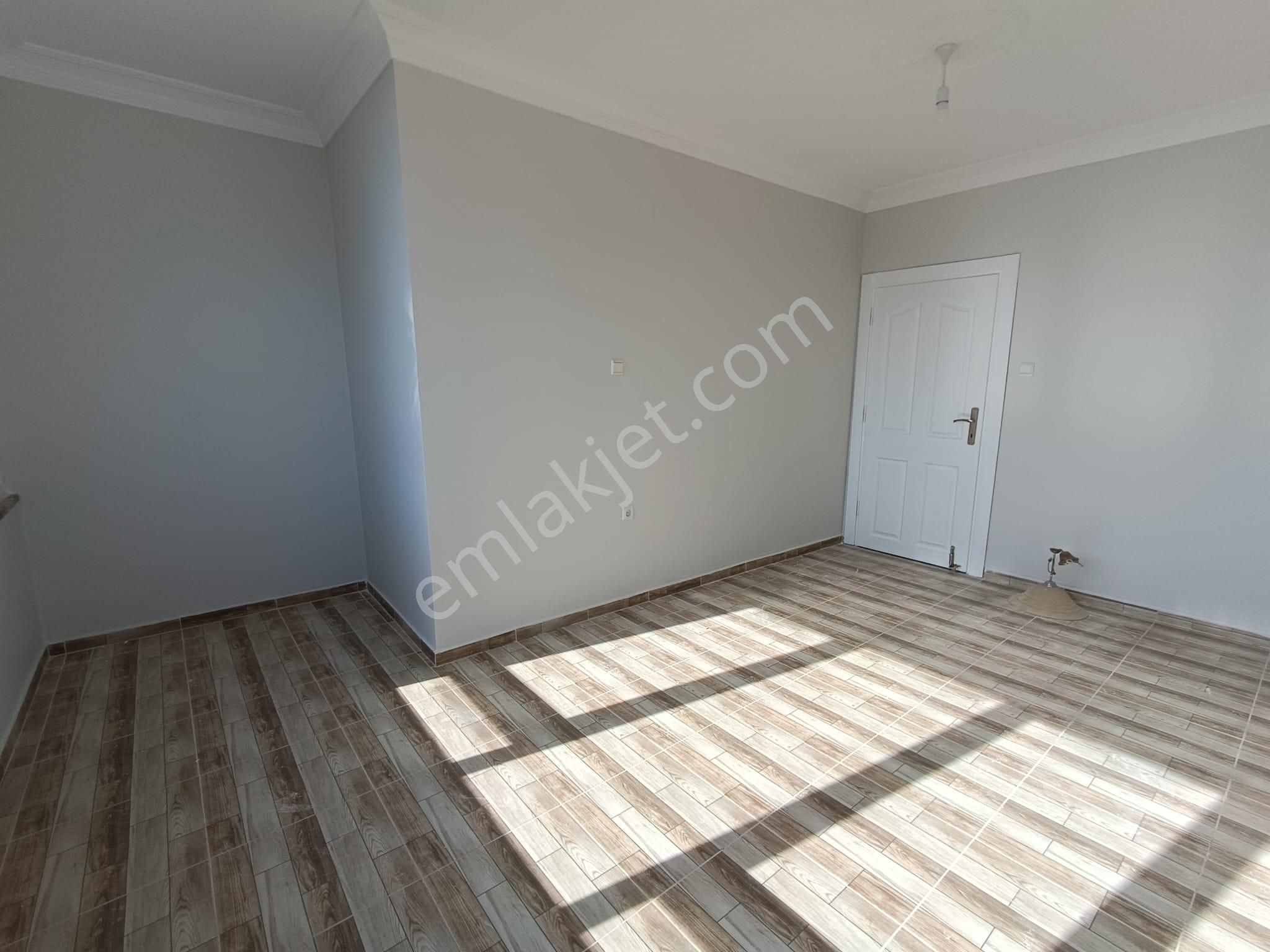 Güzelyalı Mah. T. Özala Yürüme Mesafesinde 3+1 Kapalı Mutfak+doğalgazlı+ankastreli+kiralık Daire - Görsel 18