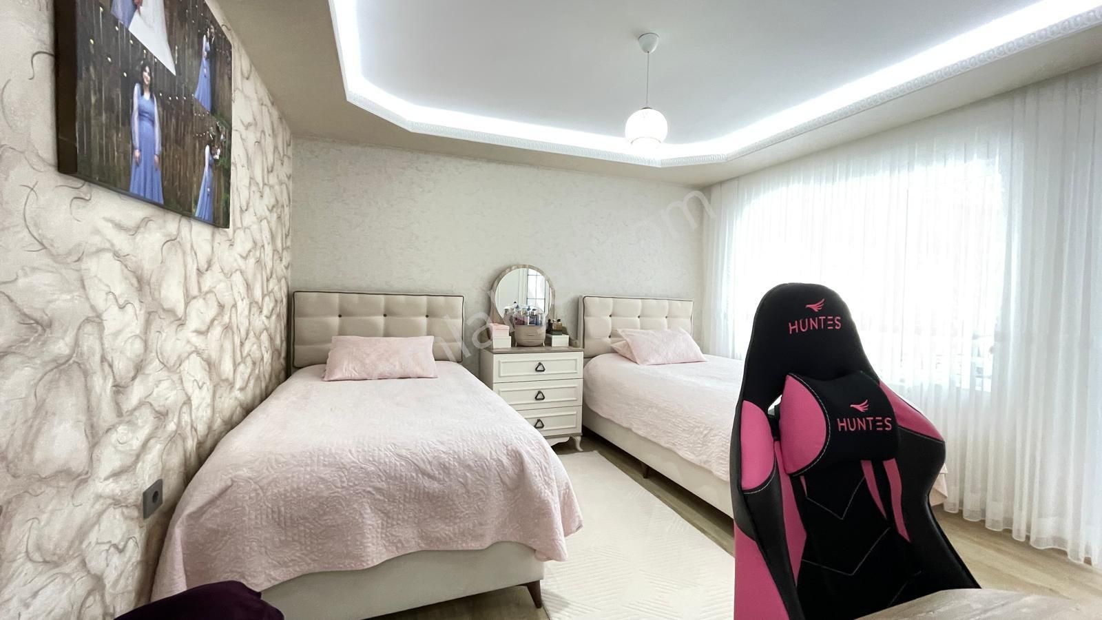 Pursaklar Saray Mehmet Zengin Emlak'tan Otoparklı 9.kat 3+1 Lüks Sitede Daire - Görsel 19