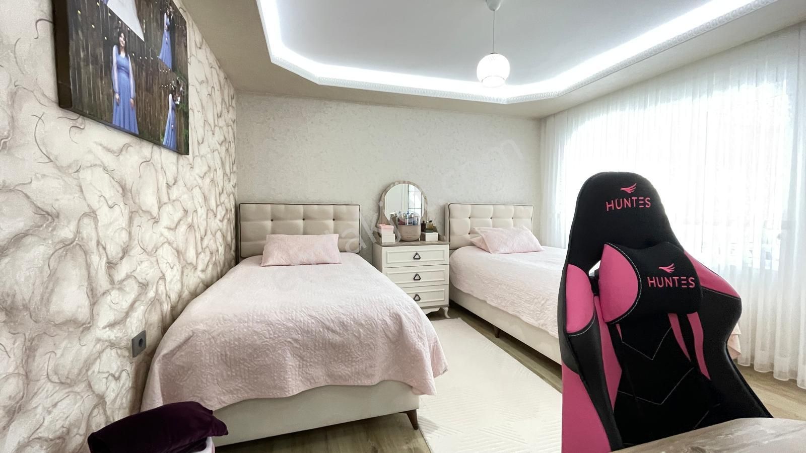 Pursaklar Saray Mehmet Zengin Emlak'tan Otoparklı 9.kat 3+1 Lüks Sitede Daire - Görsel 20