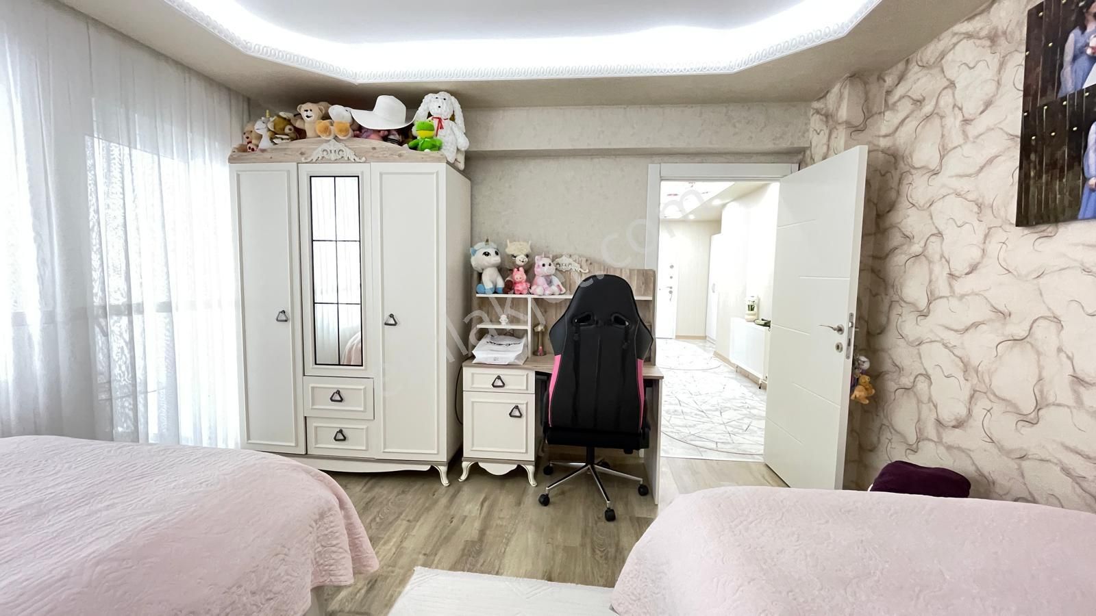 Pursaklar Saray Mehmet Zengin Emlak'tan Otoparklı 9.kat 3+1 Lüks Sitede Daire - Görsel 22