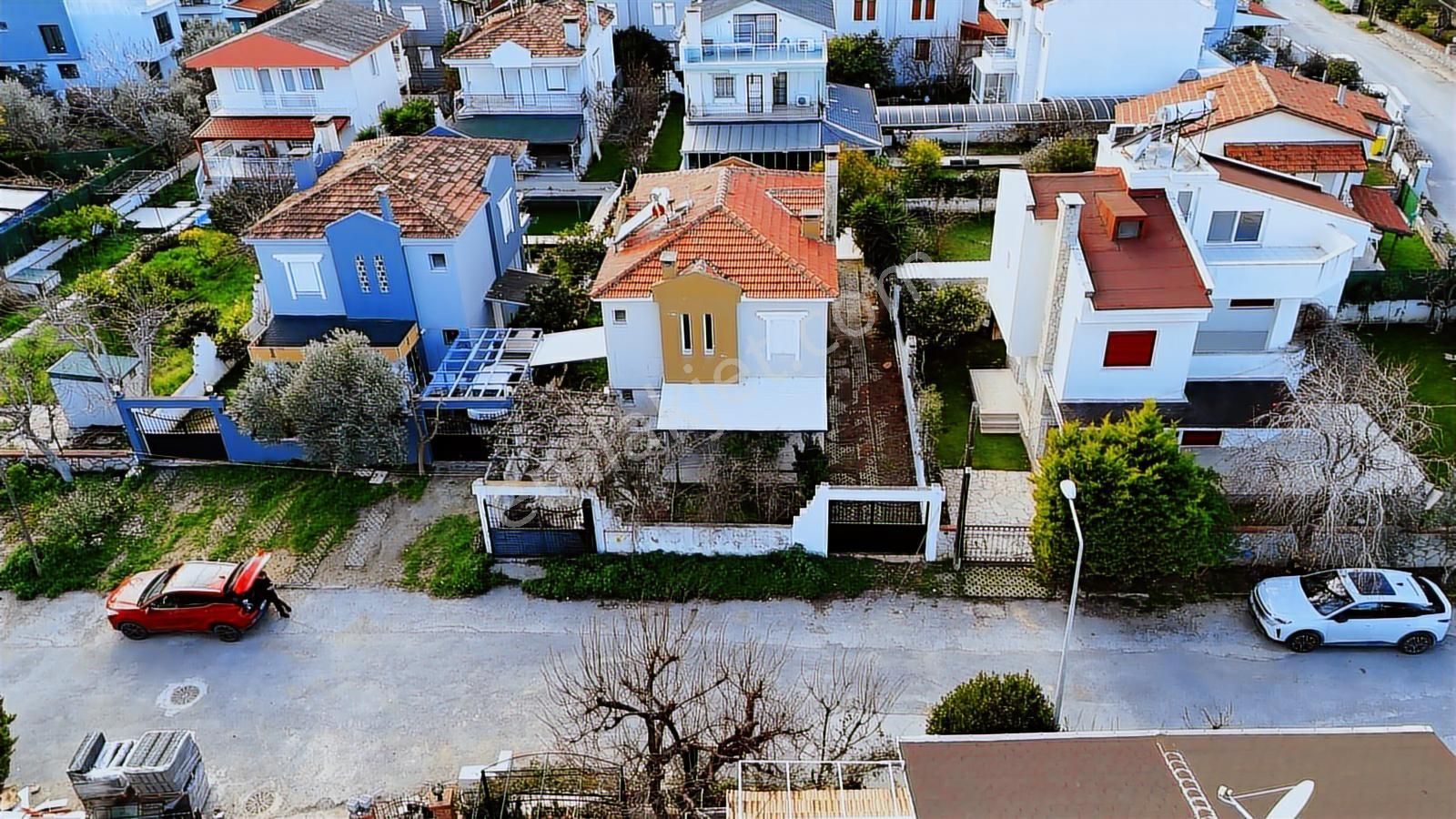 Urla Denizli' De Ortak Havuzlu 322 M2 Arsa Paylı Müstakil Villa - Görsel 6