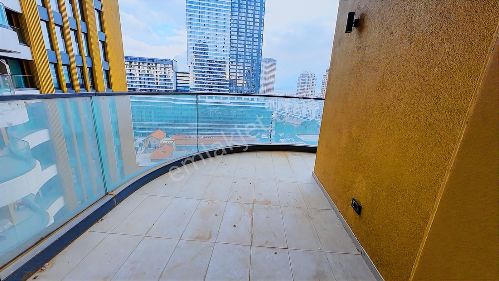 Folkart Vega'da Kısmi Deniz Manzaralı Eşyalı Balkonlu Rezidance - Görsel 21