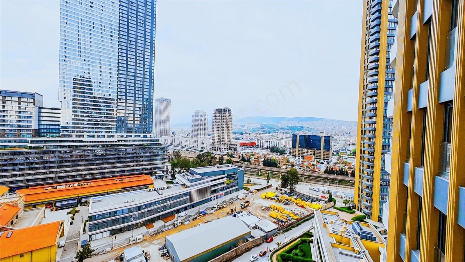 Folkart Vega'da Kısmi Deniz Manzaralı Eşyalı Balkonlu Rezidance - Görsel 17