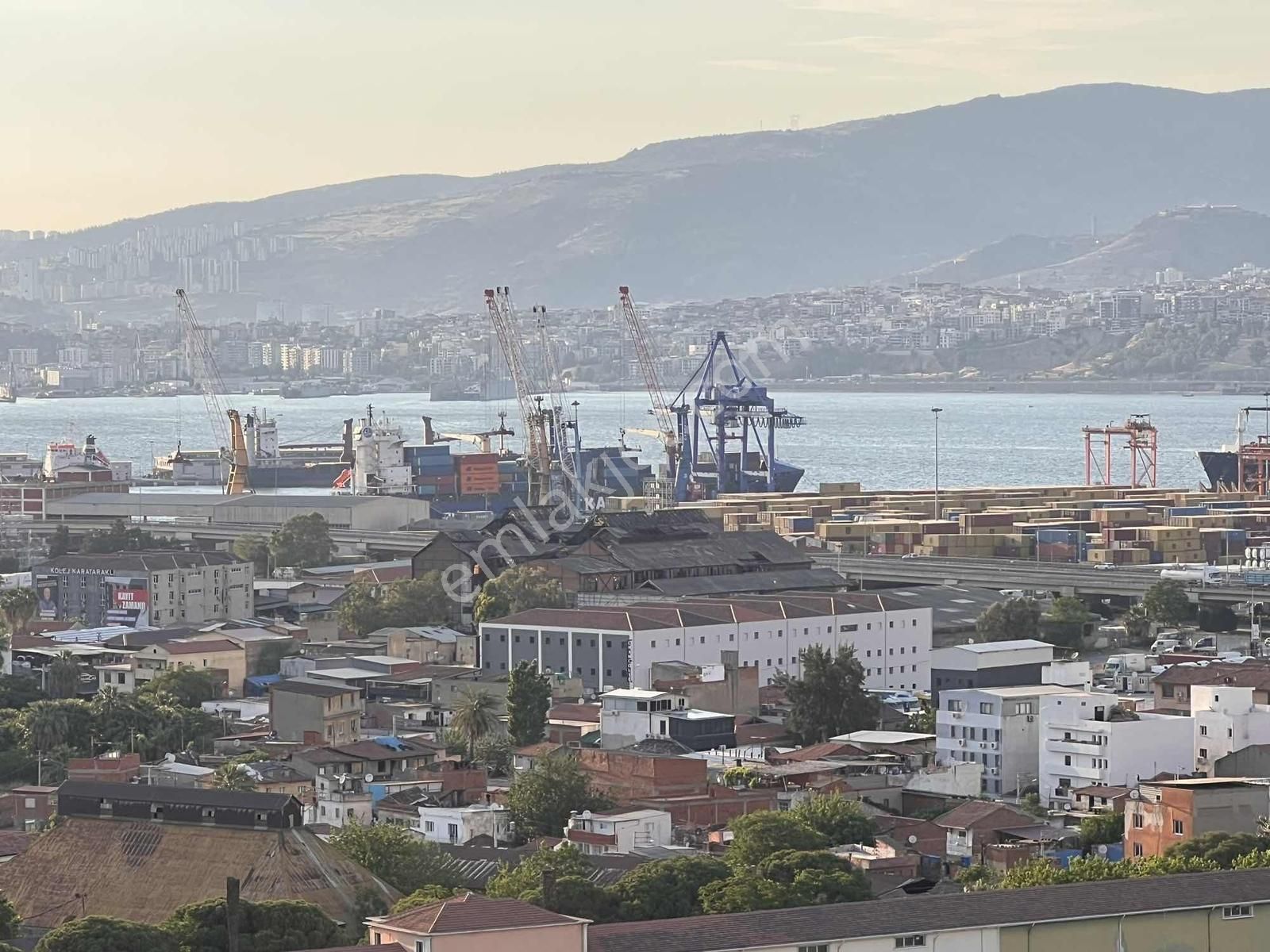 Folkart Vega'da Kısmi Deniz Manzaralı Eşyalı Balkonlu Rezidance - Görsel 7