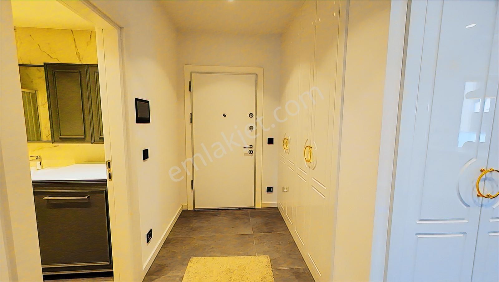 Folkart Vega'da Kısmi Deniz Manzaralı Eşyalı Balkonlu Rezidance - Görsel 29