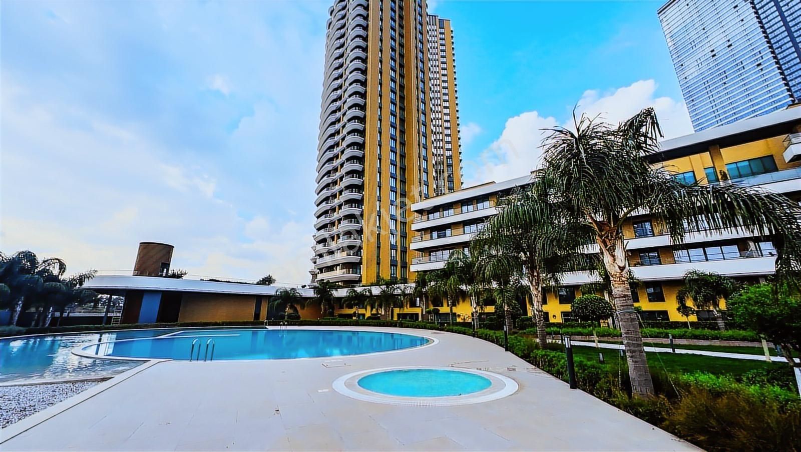 Folkart Vega'da Kısmi Deniz Manzaralı Eşyalı Balkonlu Rezidance - Görsel 25