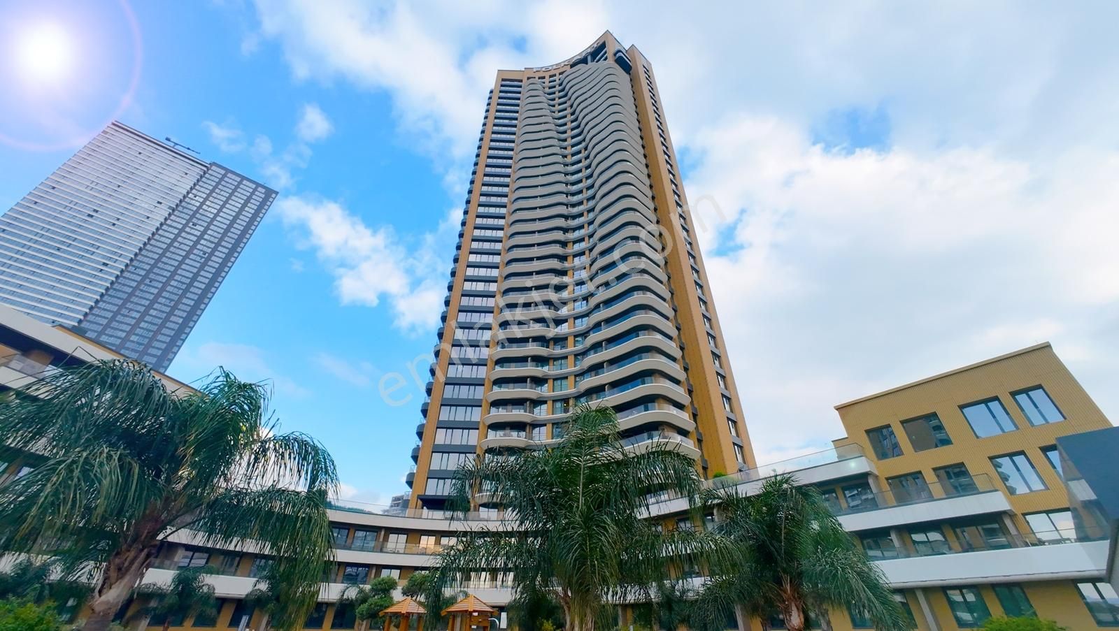 Folkart Vega'da Kısmi Deniz Manzaralı Eşyalı Balkonlu Rezidance - Görsel 9