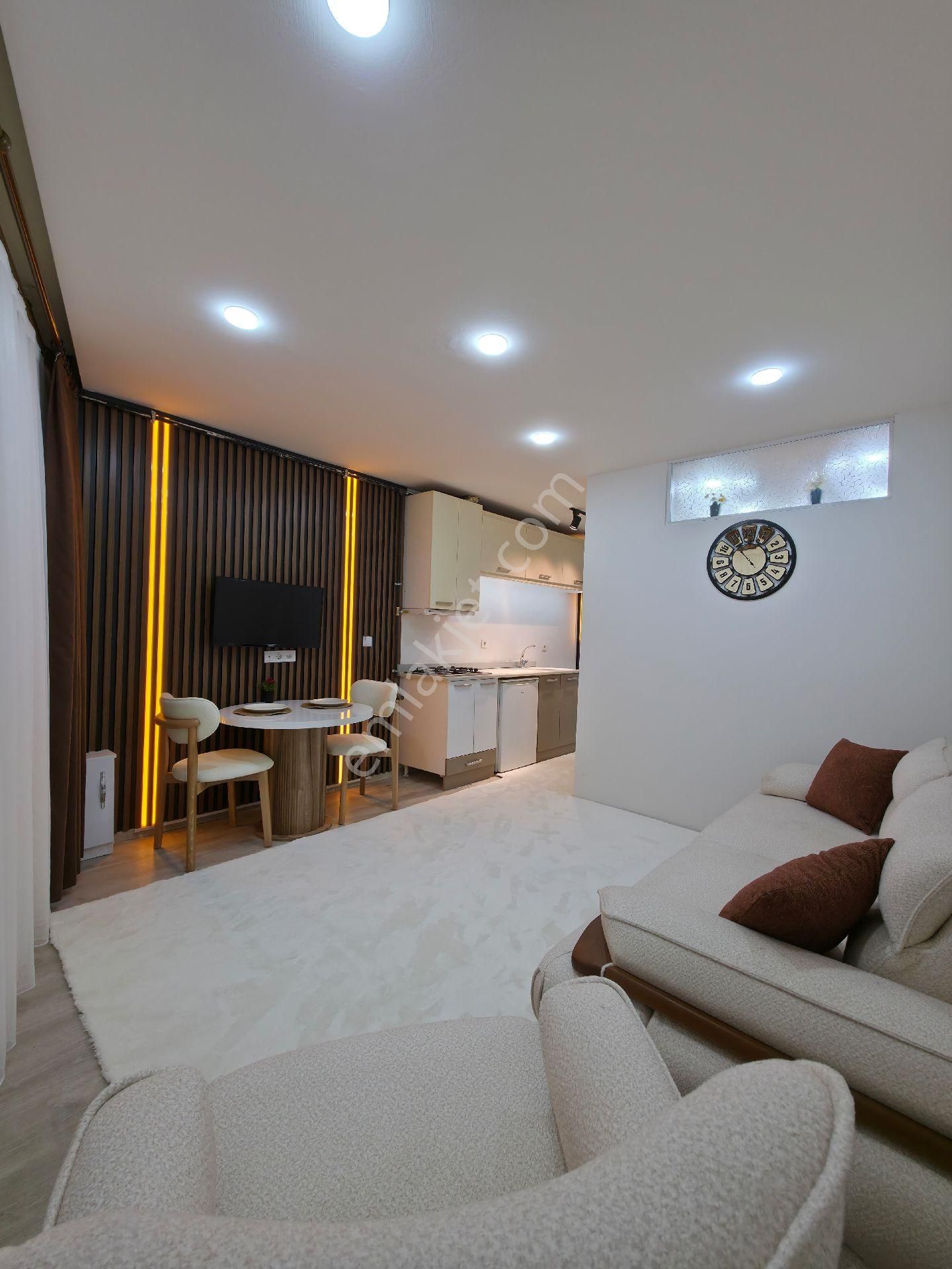 Sırakapılar Mahallesinde Lozan Cd Mevki Balkonlu Apart - Görsel 3