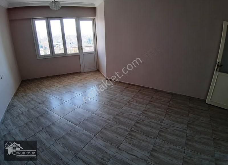 Ardadan Mersin Yenişehir Gazi Mahde Denize 2 Dk Mesafede Satılık - Görsel 9