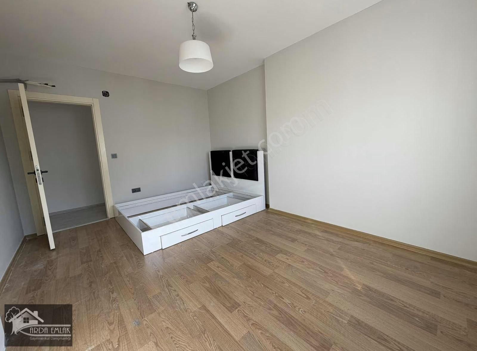 Mersın Yenişehir Batıkent Mah Site İçerisinde Kiralık 2+1 - Görsel 14