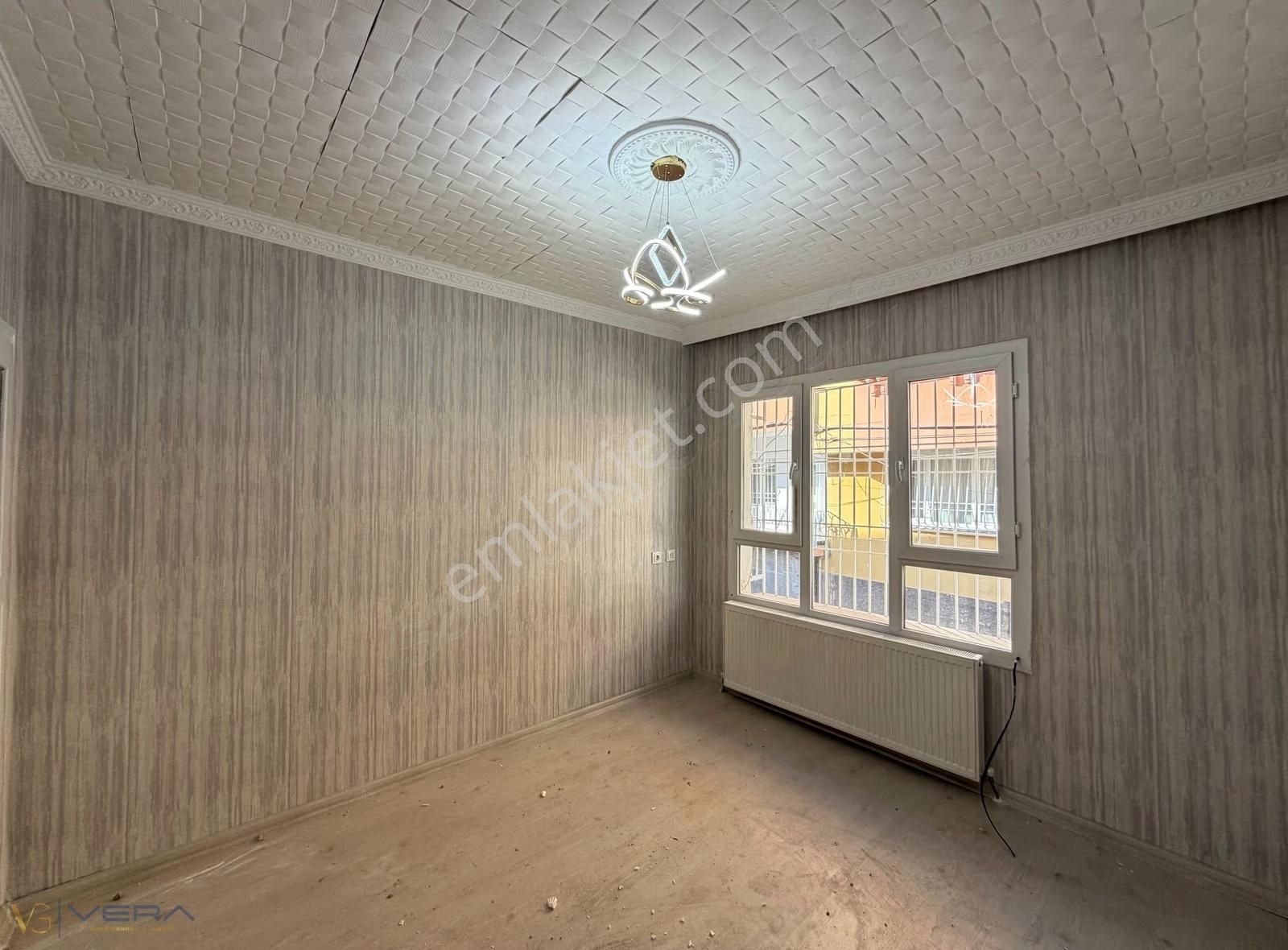 İstiklal Mahallesinde Tek Katlı Bahçeli Garajlı 2+1 Müstakil Ev - Görsel 20