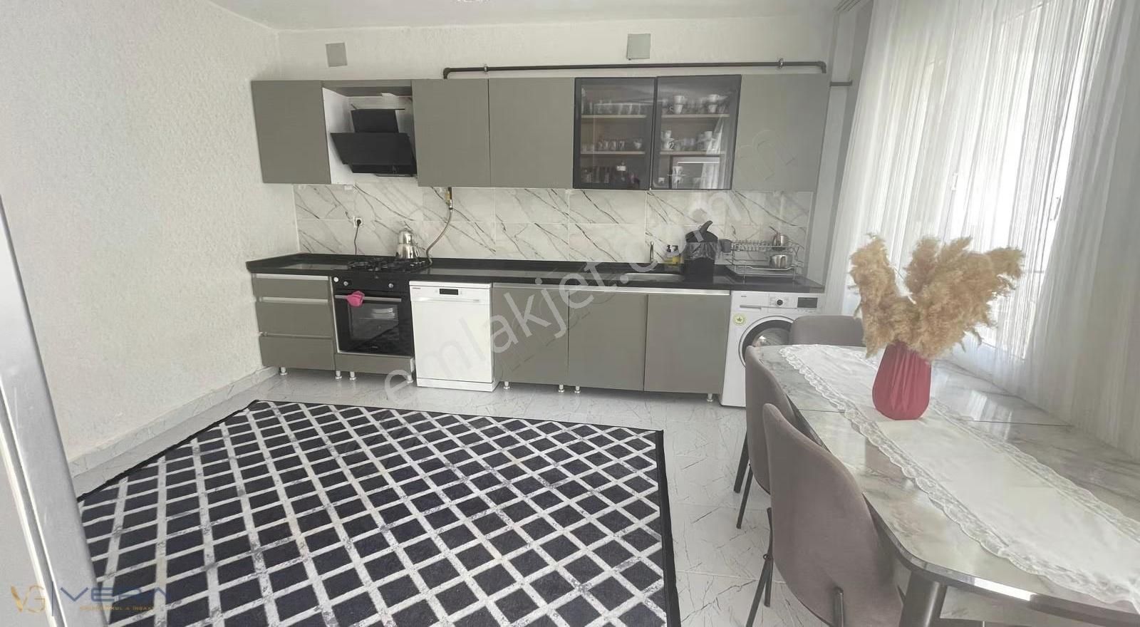 Vera'dan Taşlıcada Fırsat 3 Katl 3+1 Müstakil Daire - Görsel 4