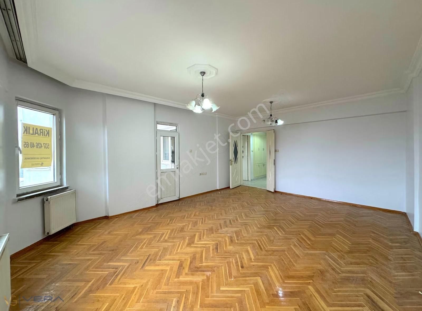 Güneykentte Geniş Metrekareli 3+1 Satılık Daire - Görsel 16