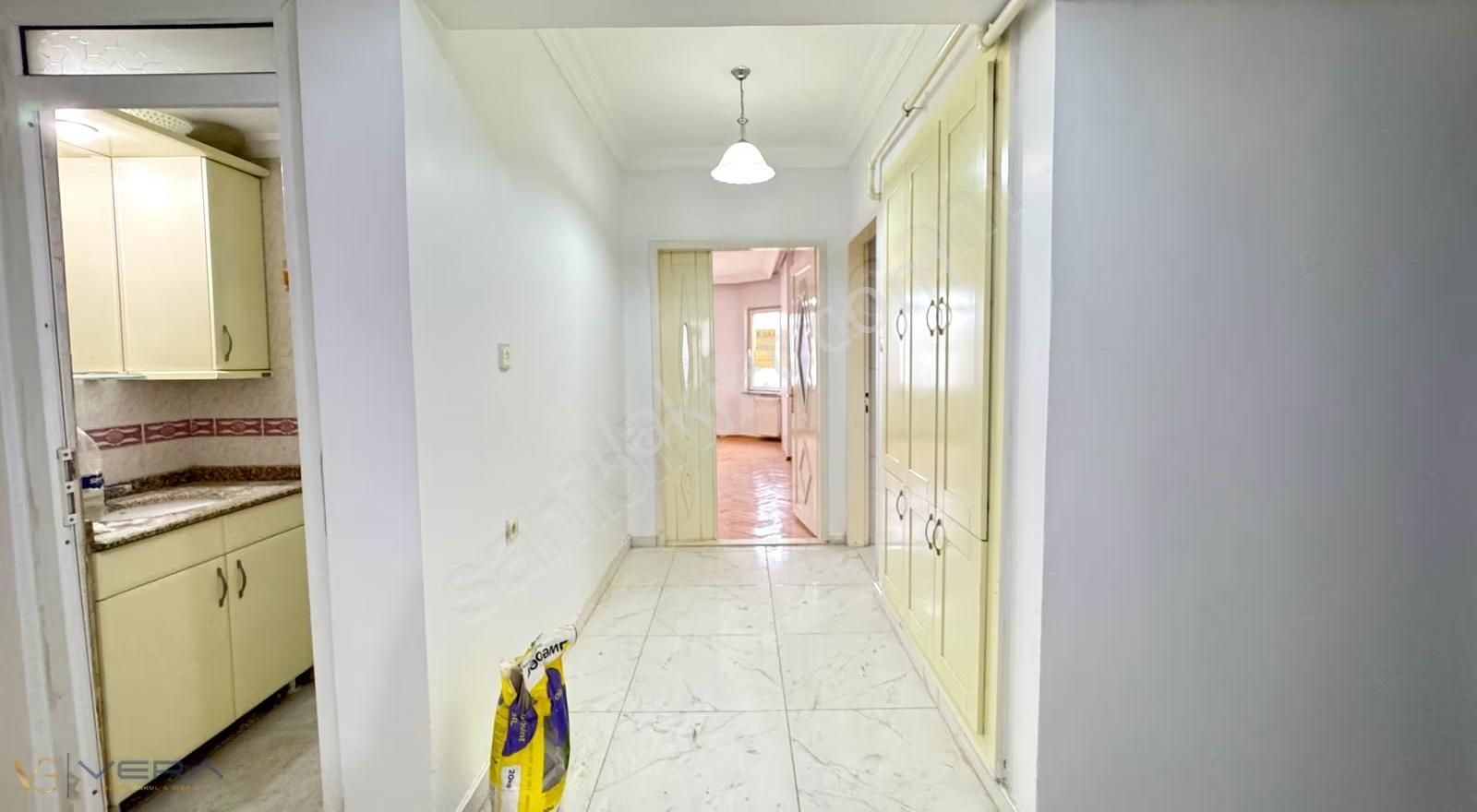 Güneykentte Geniş Metrekareli 3+1 Satılık Daire - Görsel 11