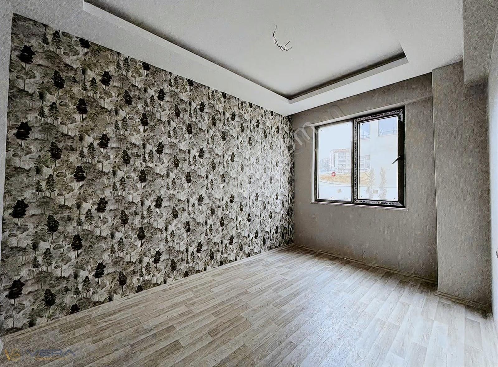 Vera'dan Şahintepede Yüksek Giriş Oturuma Hazir İskanlı 2+1 - Görsel 4