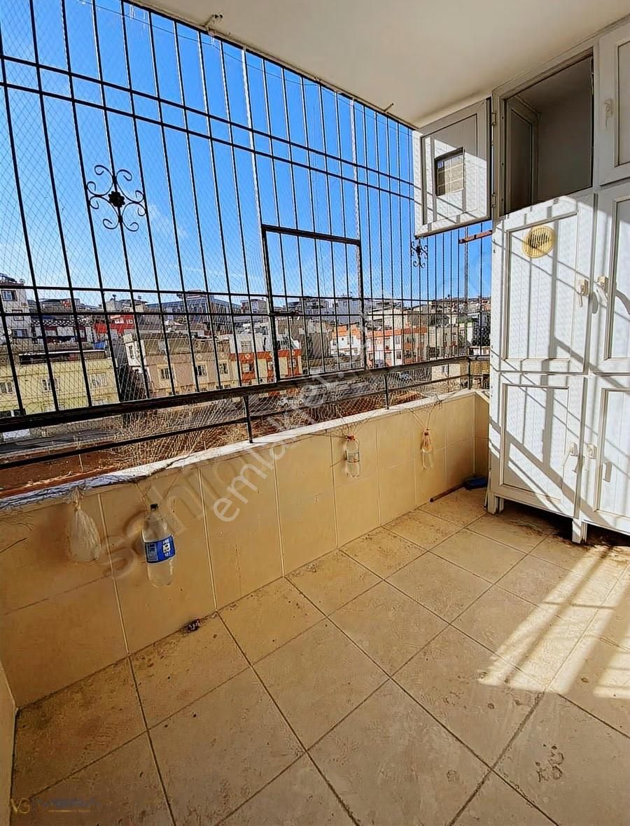 Vera Gayrimenkul'den Satılık Bakımlı 2+1 Ara Kat Fırsat Daire - Görsel 5