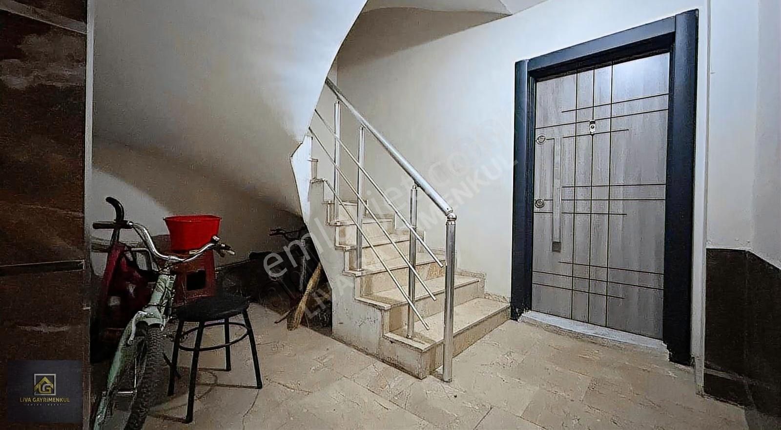 Bayraklı'da Kiracılı, 3+1 Dubleks, Kapalı Otoparklı Daire - Görsel 2