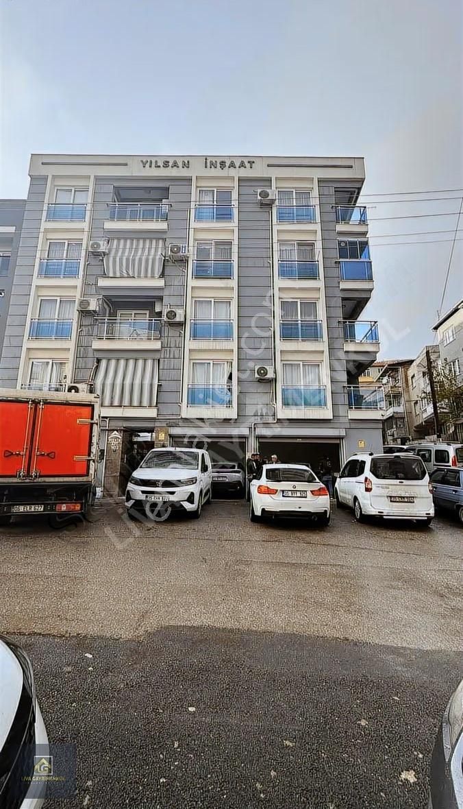 Bayraklı'da Kiracılı, 3+1 Dubleks, Kapalı Otoparklı Daire - Görsel 13