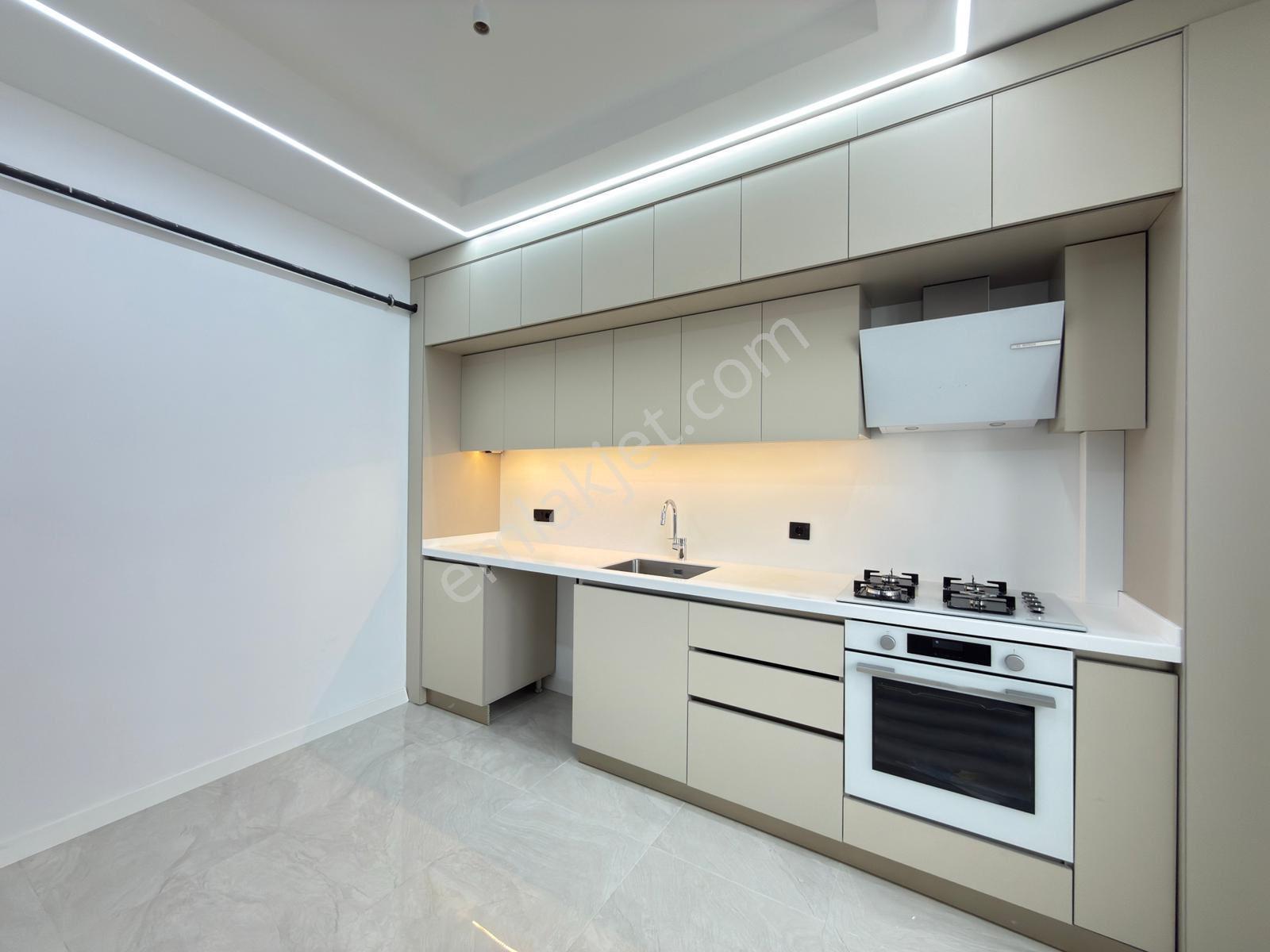 Gebze Sultan Orhanda Millet Bahçe Karşısı 2+1 Asansörlü Lüks Arakat - Görsel 18