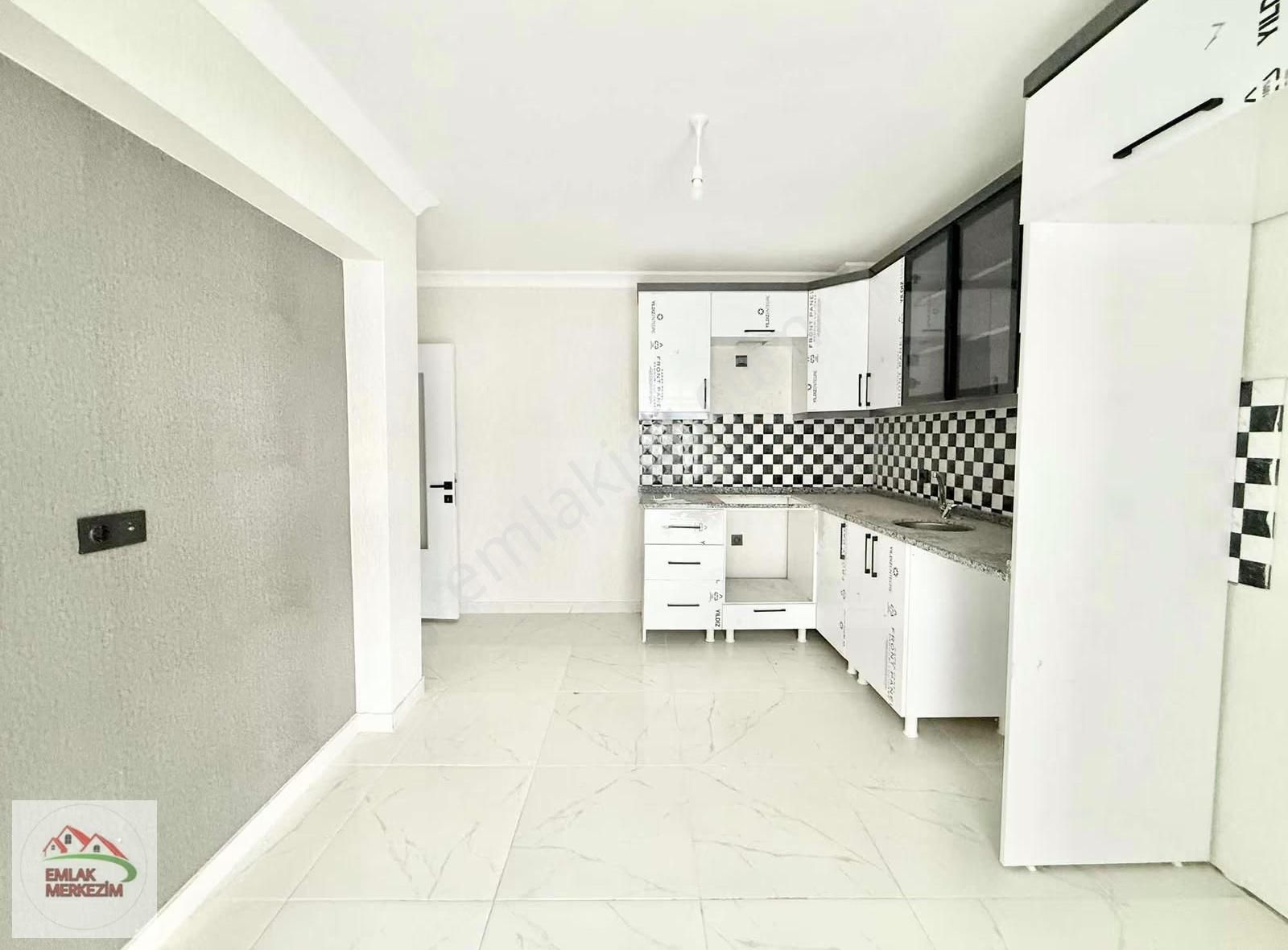 Emlak Merkezim'den Osman Gazi O.okulu Dibi 3+1 Sıfır Düz Giriş - Görsel 14