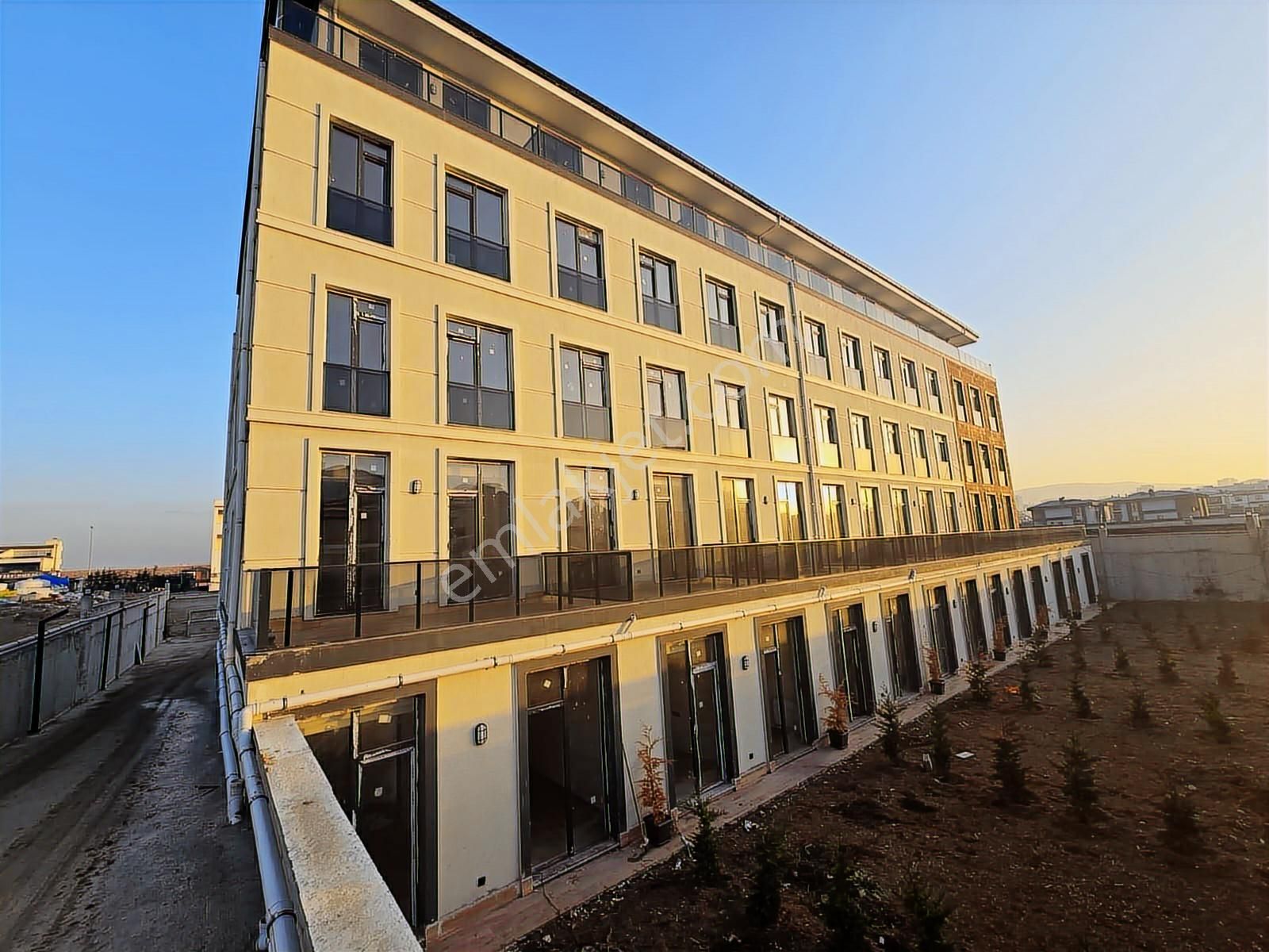 Acil!bağlıca'da Fırsat Yatırım , Oturuma Hazır Satılık 2+1 Daire - Görsel 12