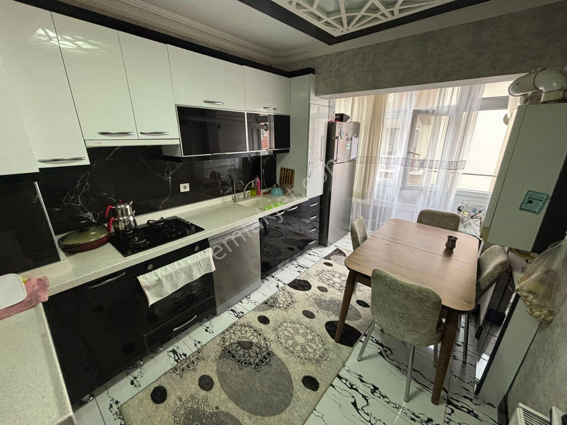 Sincan Pınarbaşı Mahallesinde Satılık 3+1 Ful Yapılı Daire