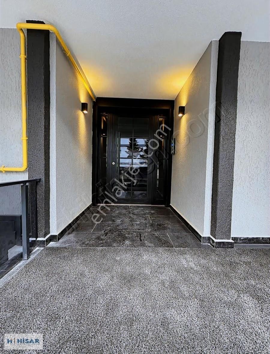 Hisar"dan Atakentte Caddeye Cephe Ultra Lüks Geniş Daire