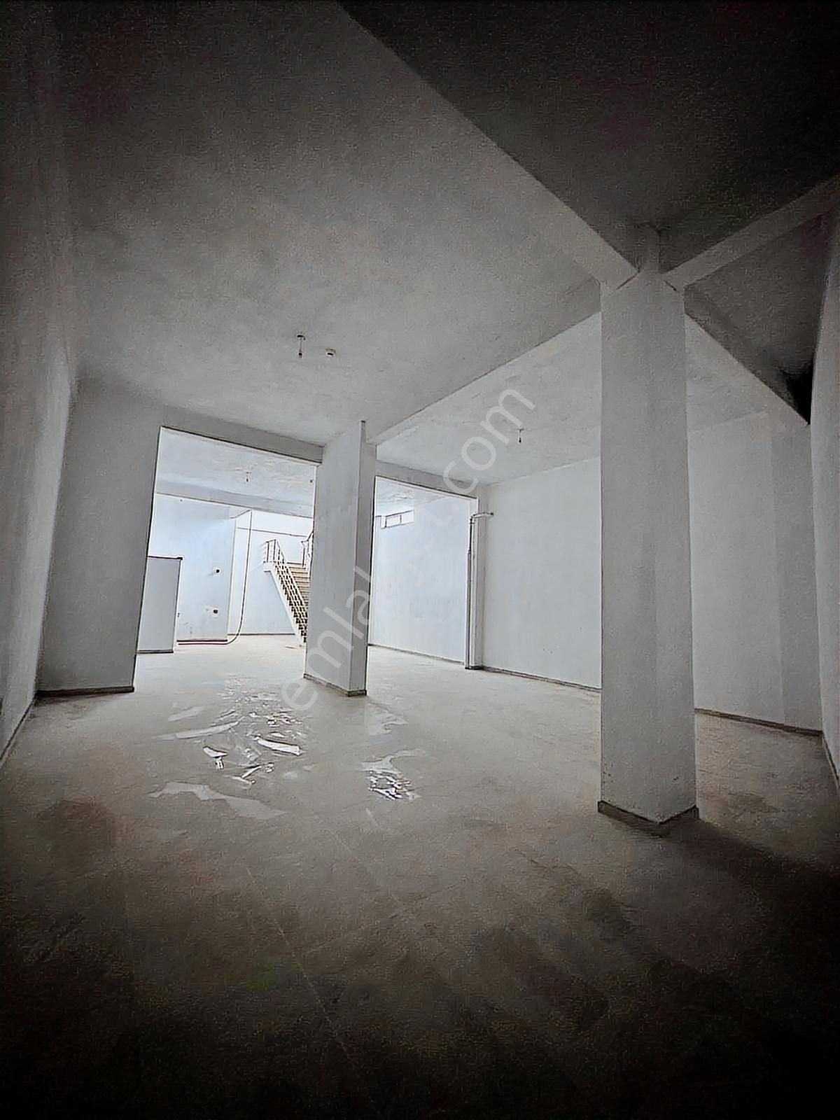 Kayapa Çamlık Bulvarı'nda Bodrumu Olan Köşe Dükkan - Görsel 21