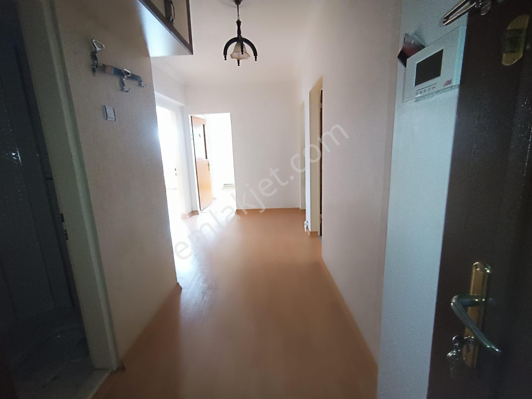 Atatürk Mahallesinde 3+1 Satılık Daire - Görsel 27