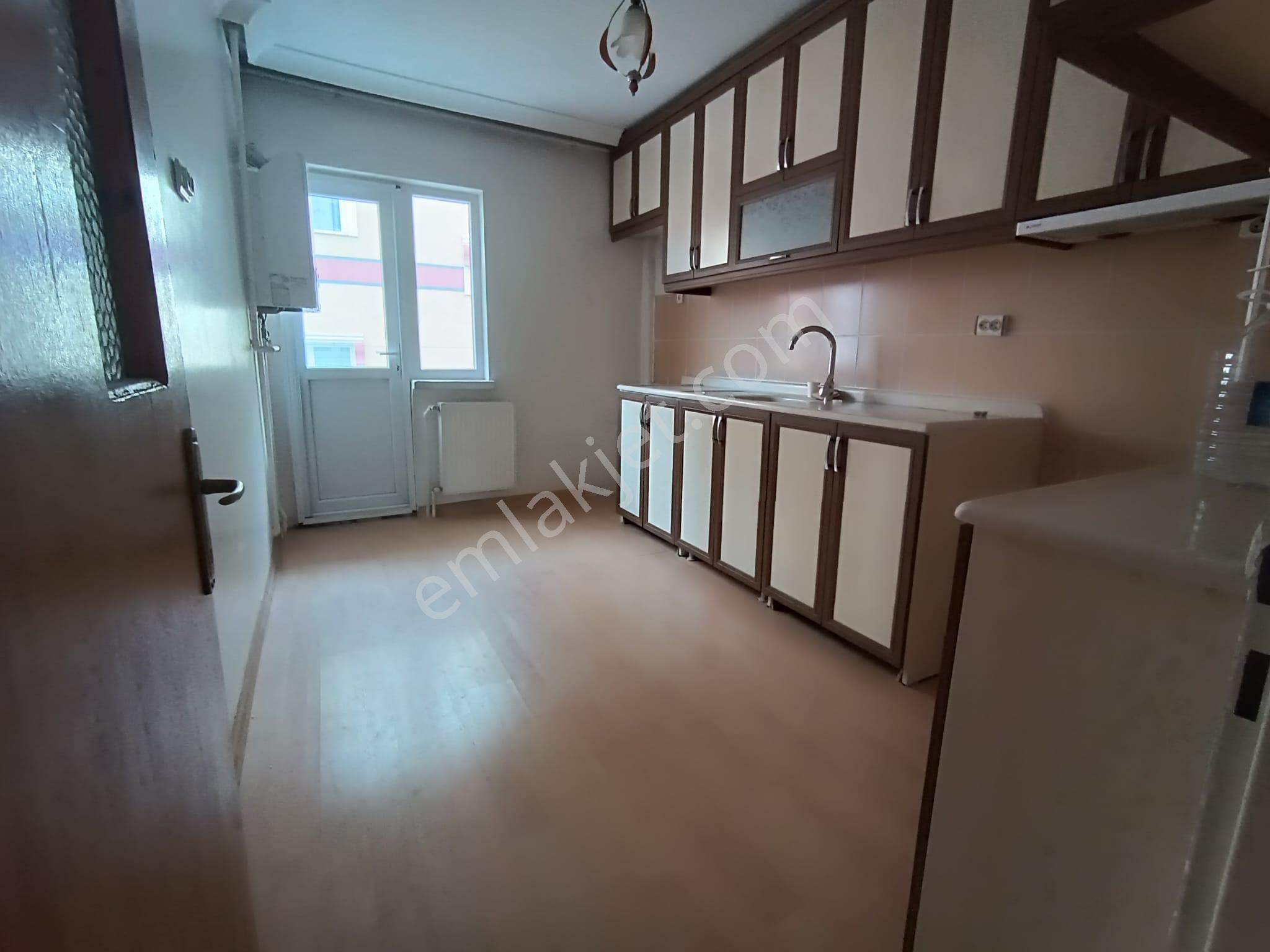 Atatürk Mahallesinde 3+1 Satılık Daire