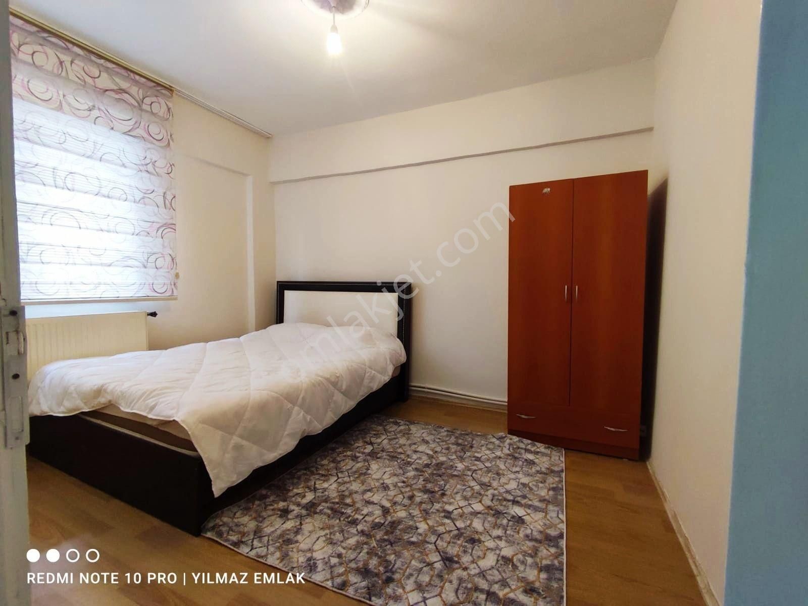 Yılmaz Gayrimenkulden Eşyalı Kiralık 3+1 Ön Cephe Masrafsız Hazır Kurulu Düzen - Görsel 22