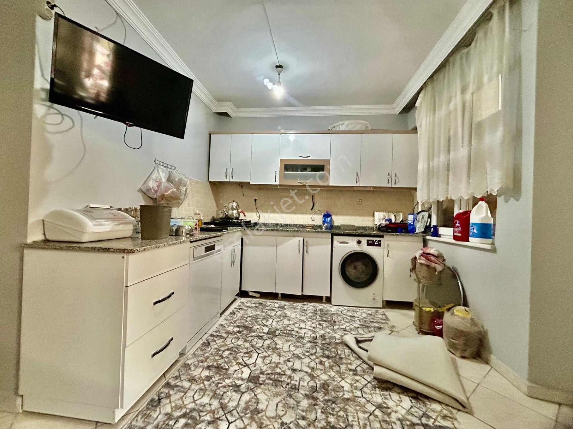 Yükselden Edremitte 'k.mutfak D.gazlı Ebv. Banyolu' 2+1 Satılık Müstakil Ev - Görsel 3