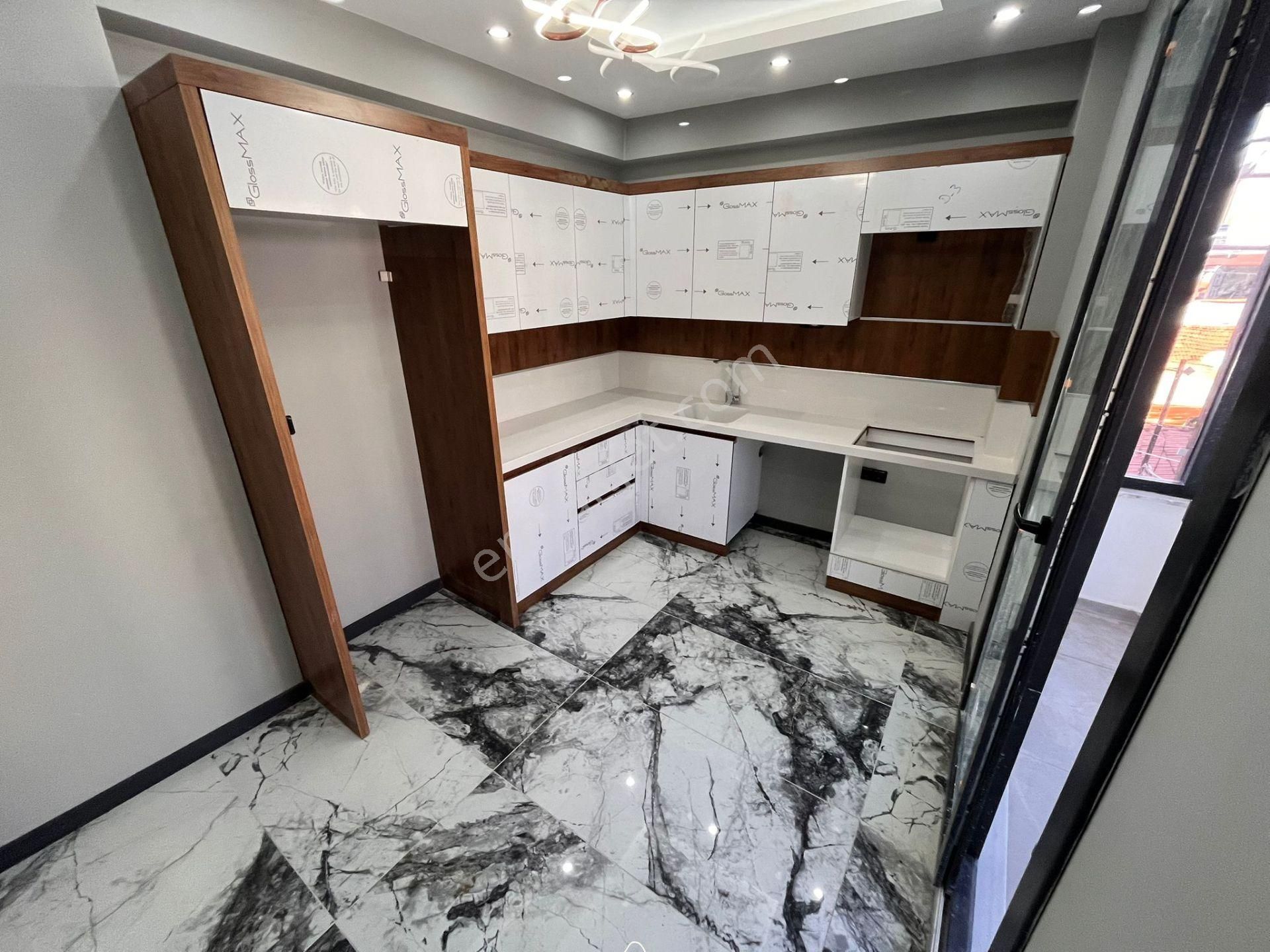 ▓ Yükselden Edremit'te Ayrı Mutfak Sıfır Lüx K.otopark 2+1 Satılık Daire