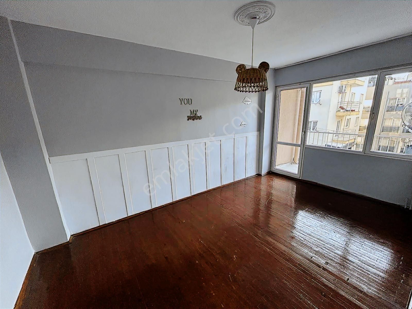 Kuşadası Camiatik Mahellesinde Deniz Manzaralı 3+1 Daire - Görsel 4