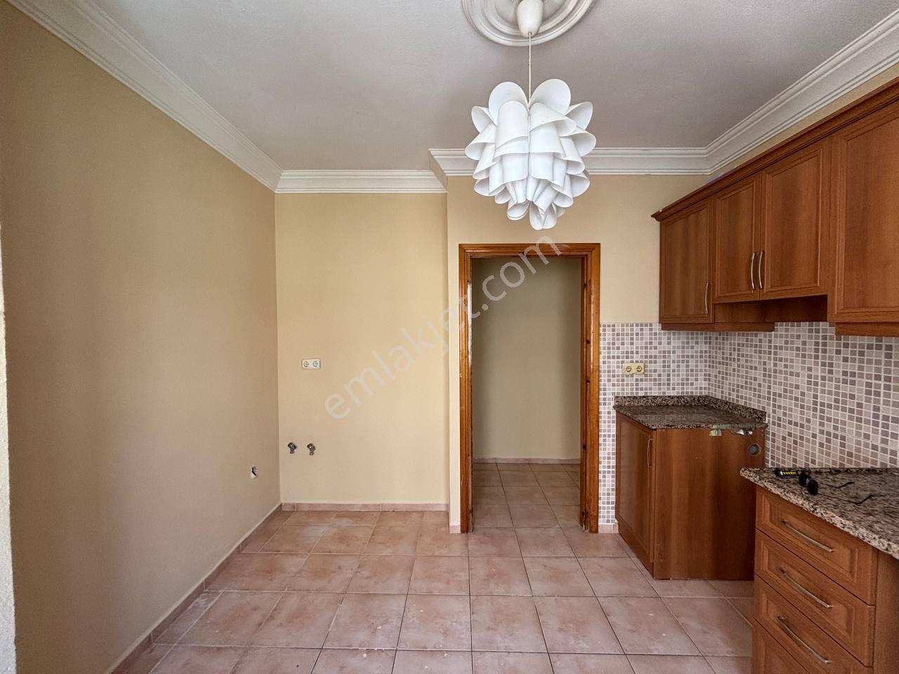 Alanya Merkez'de Denize Yakın 1+1 Ayrı Mutfaklı 75 M2 Boş Daire - Görsel 18