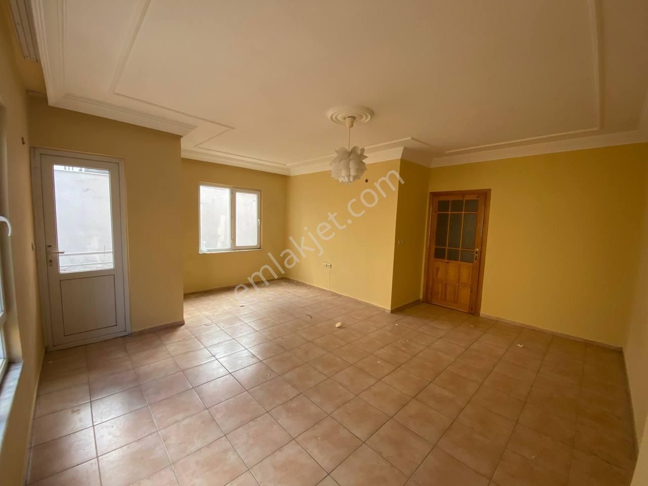 Alanya Merkez Flo Karşısı 1+1 Ayrı Mutfaklı 70 M2 Kiralık Daire - Görsel 2