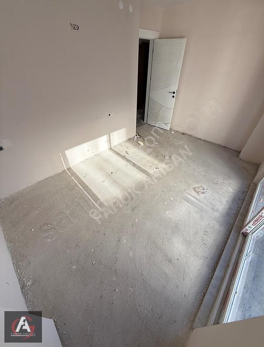 Faruk Arısan'dan Finikenin En Uygun Ayrı Mutfaklı Geniş 2+1'i